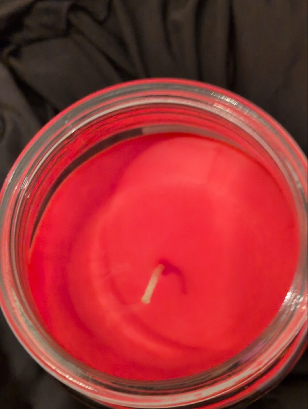 StarLytes Red Apple Cinnamon Scented Jar Candle - Picture 5 of 6